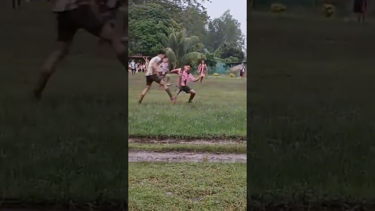 Komentator bola paling keren 