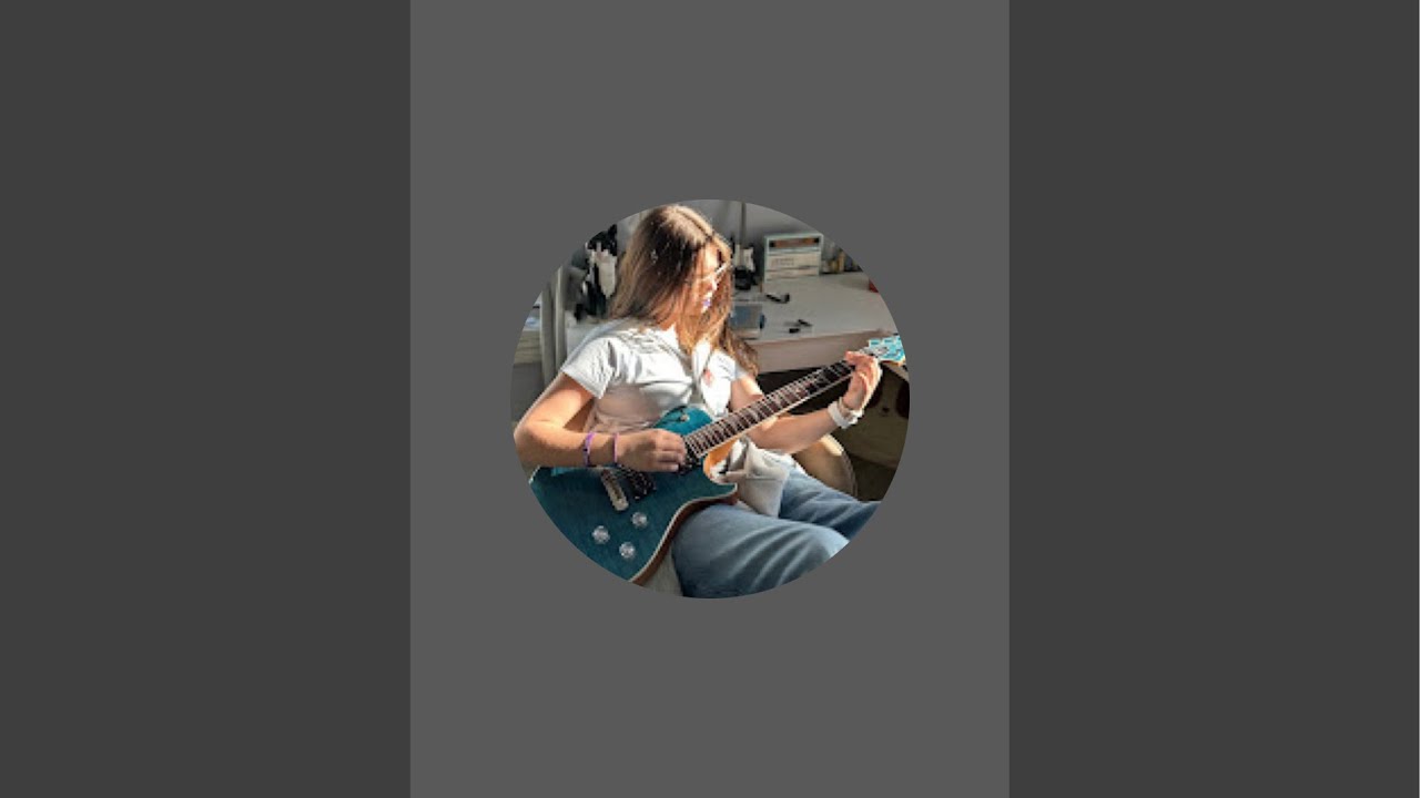 Ellie Templar is live!