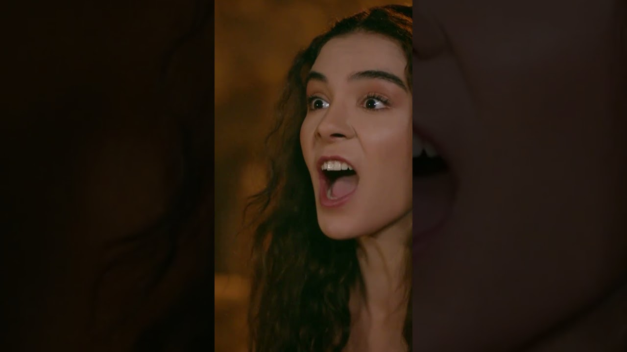 Reyyan Azat dedik&ccedil;e Miran &ccedil;ıldırıyor #hercai