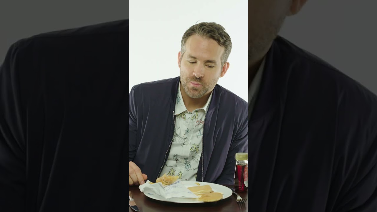 Ryan Reynolds LOVES British Food! 🇬🇧 | Snack Wars