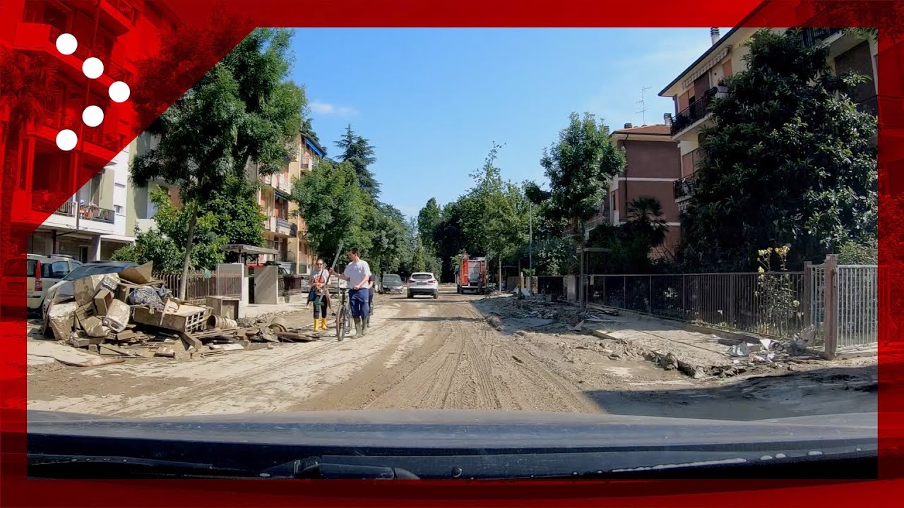 Alluvione a Faenza: il camera car per le strade della cittadina tra fango e rifiuti