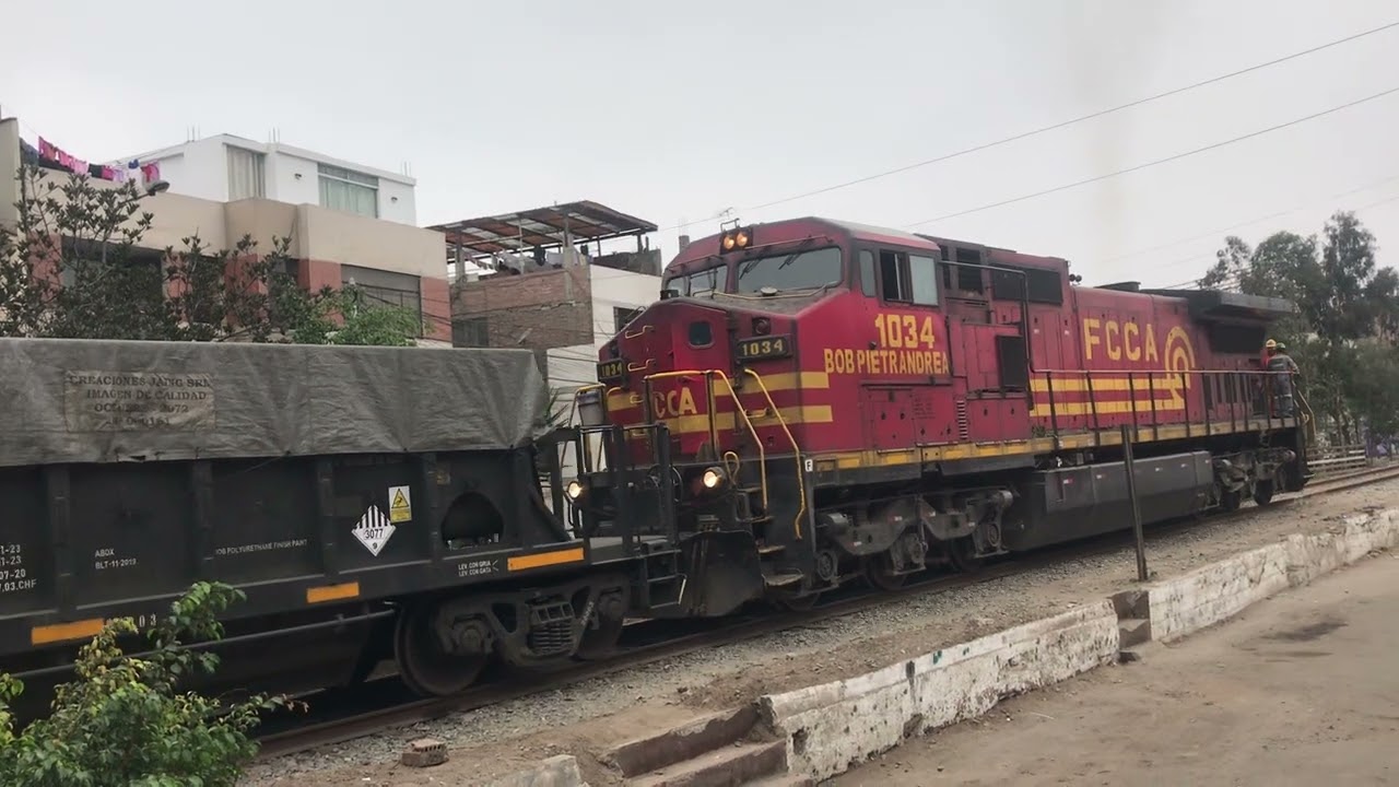 FCCA # 1034 GE C40-8W (Casi Atropellan a Alguien)