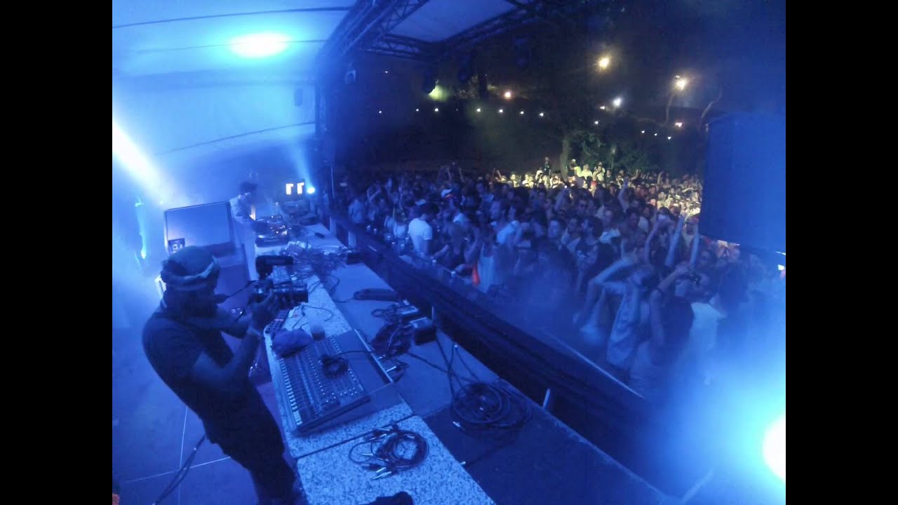 DJ KOZE intro at PAMPA RECORDS party c/o El Monasterio of Poble Espanyol (BCN ir)