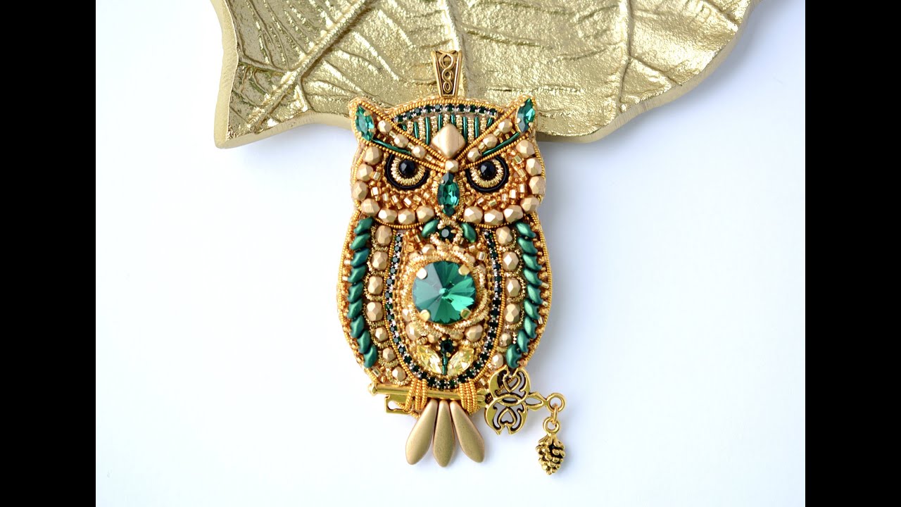 Use of different types of wire in bead embroidery.