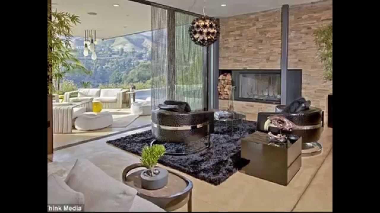 Justin Bieber : new home located on the Hollywood Hills (2012 pictures)