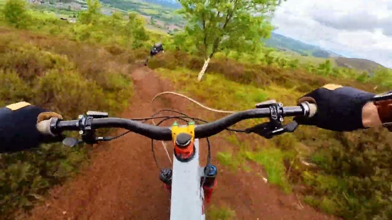 Stalybridge MTB - Thin Brown Line