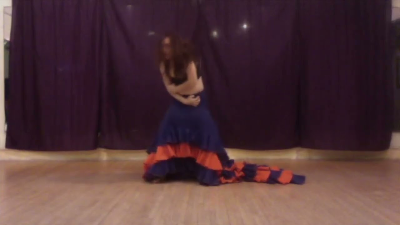 Experimental improvisation sessions with bata de cola
