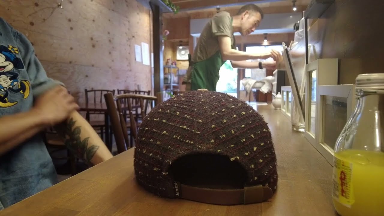 Walk and coffee shop in Osaka
