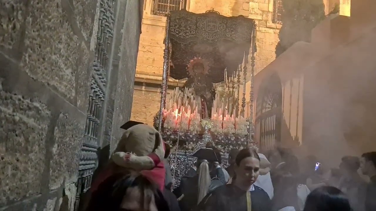 María Santísima de los Dolores | Calle Almenas | Jueves Santo | Semana Santa Jaén | 2023 |