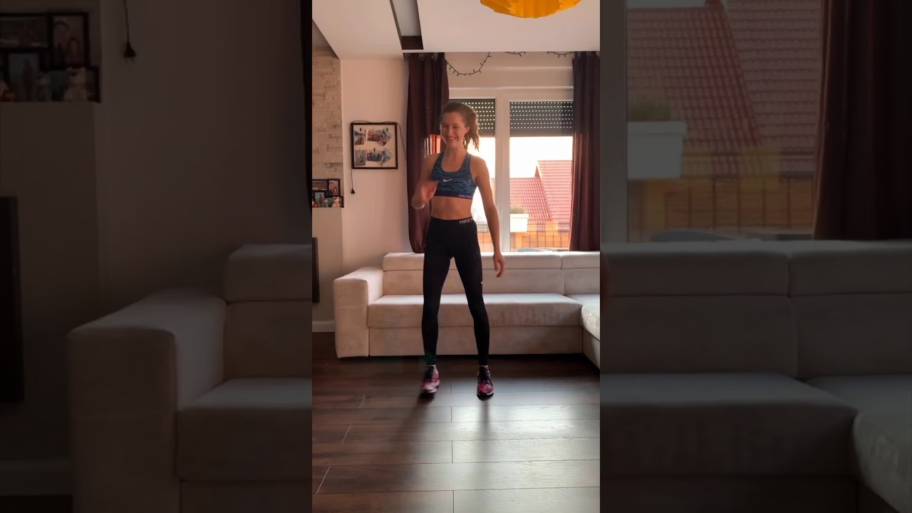 1. Trening z cyklu „aktywność fizyczna w czasie home office” 😁💪🏻