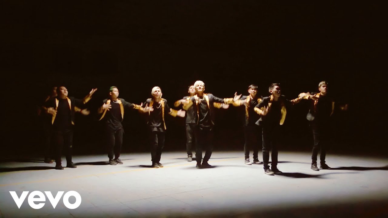 KmengKhmer - Na Na Ke (ណាណាគេ) [Official Music Video]