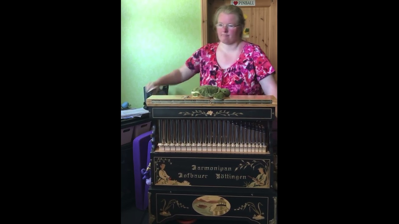 Kuckucks Waltzer- Cuckoo Waltz -400 SUBSCRIBERS! THANKS Drehorgel Hofbauer Street organ hand turned