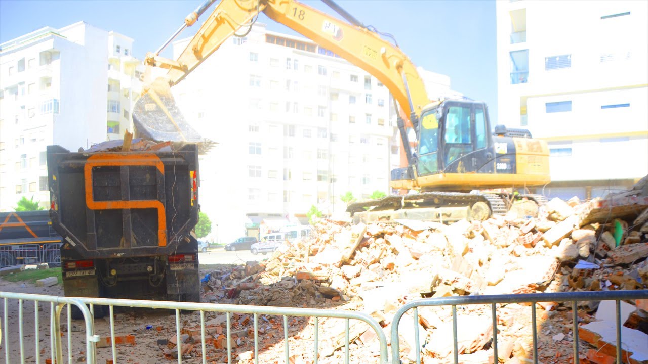 بطنجة...انطلاق هدم منازل لتوسعة الطريق المؤدية إلى ملعب ابن بطوطة