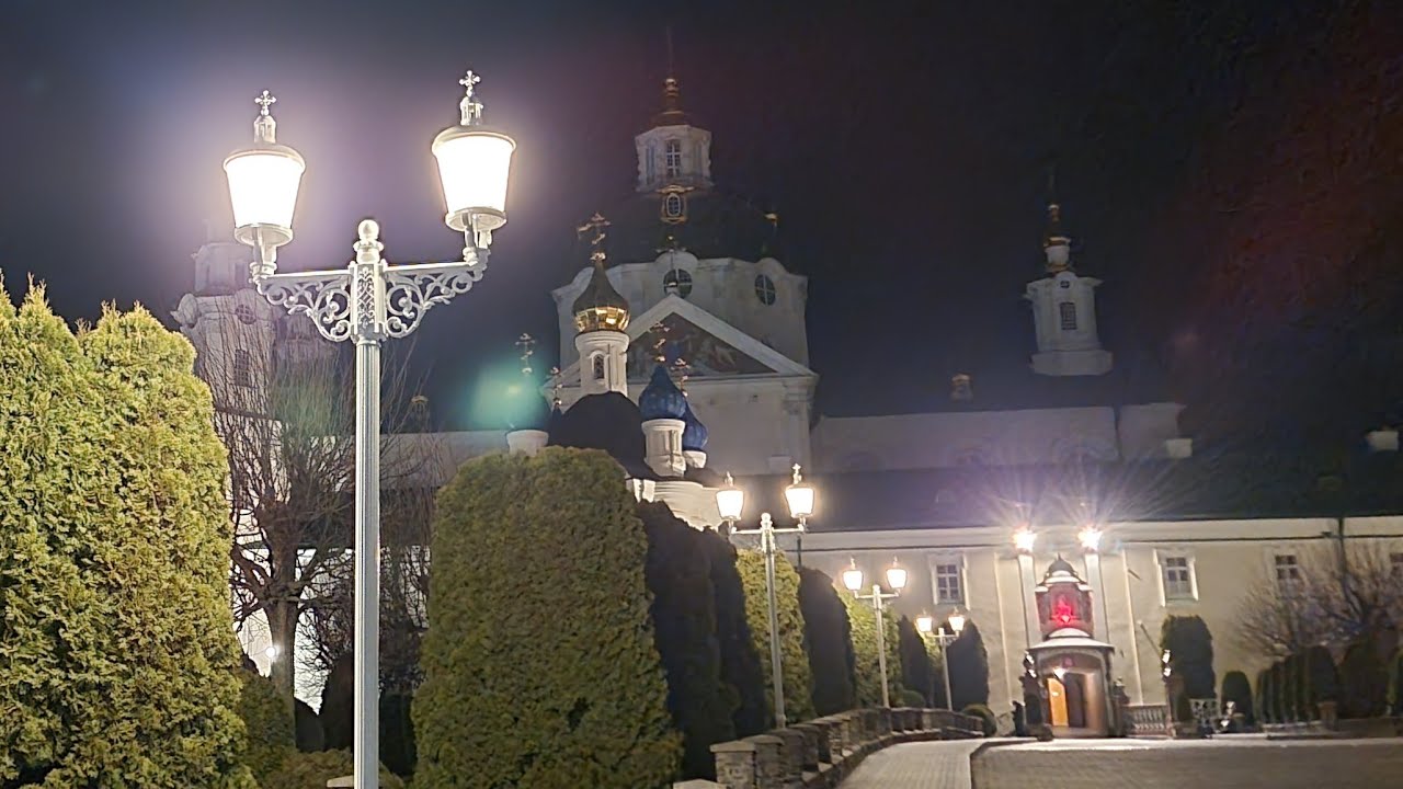 Молитви на сон грядущим  - читає Чтець Анатолій Почаїв.