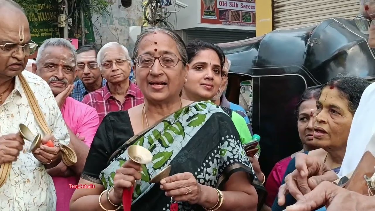 பாண்டுரங்க விட்டல் அற்புதமான பாடல் மைலாப்பூர் மாடவீதி மார்கழி பஜன்.