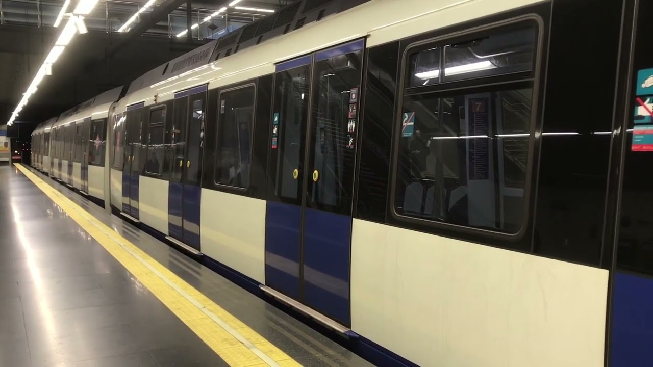 Metro de madrid con serie 9000 en línea 7, linea 8 y línea 10