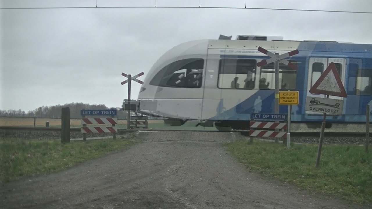Spoorwegovergang Holsloot // Dutch railroad crossing (Special Edit)