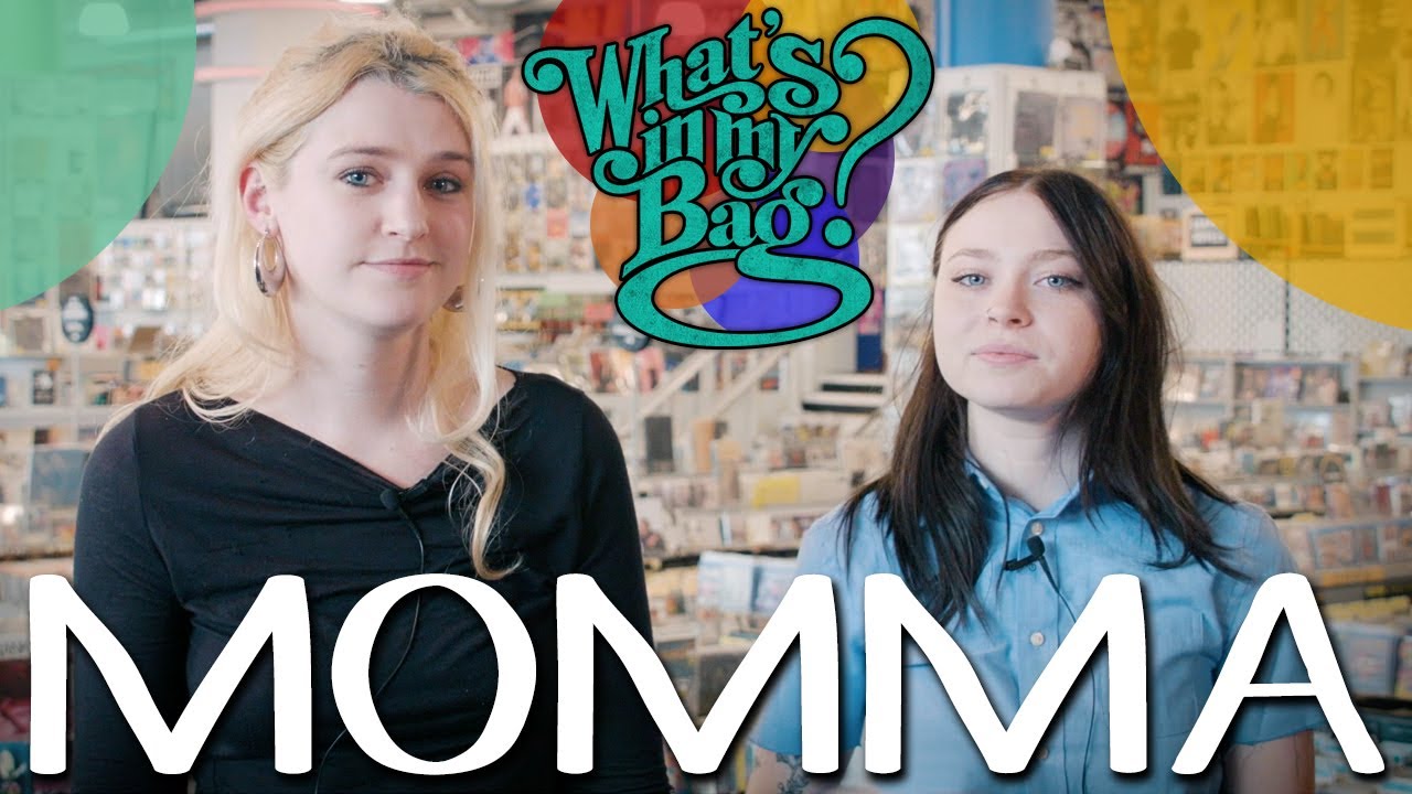 Momma - What's In My Bag?
