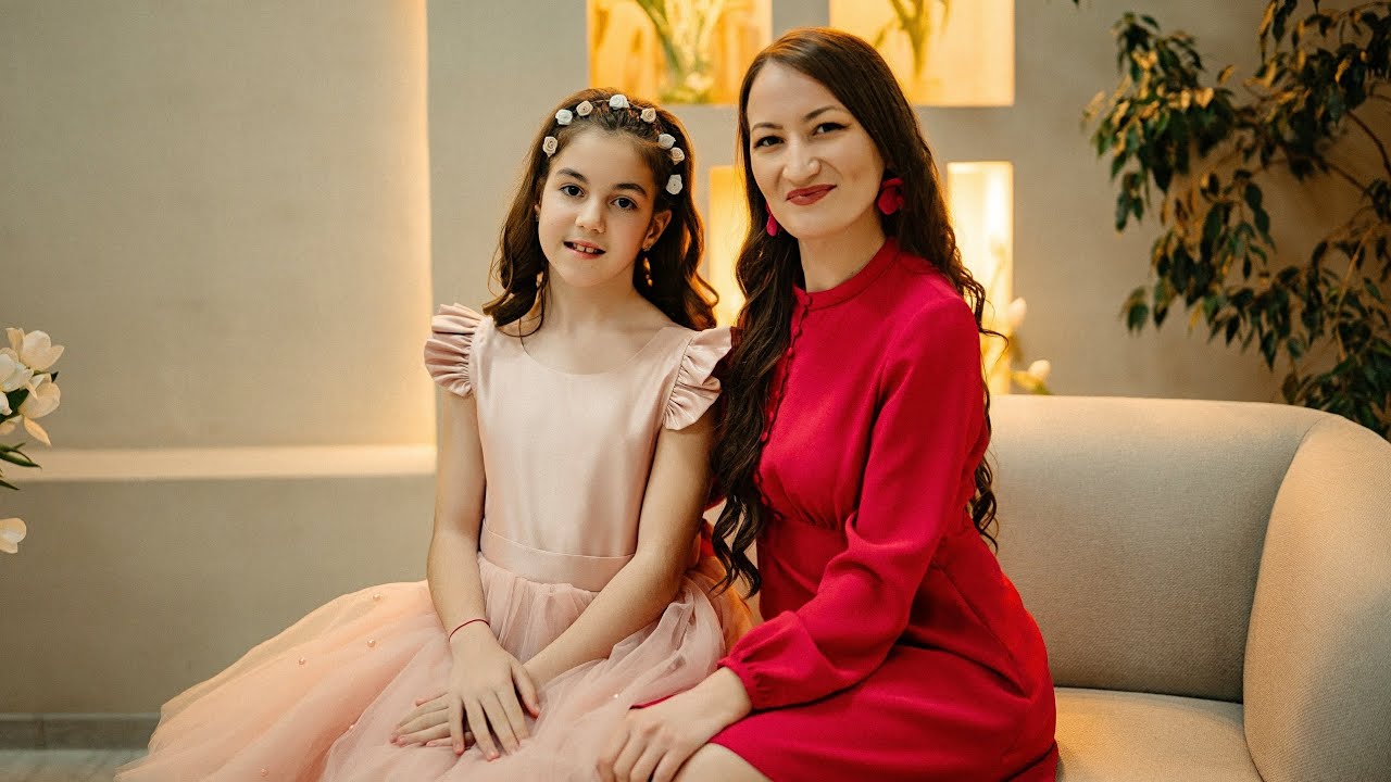 MAMA | Amalia Bobuțanu & Veronica Mihoc | Cover Amelia Uzun & Ana Cernicova 