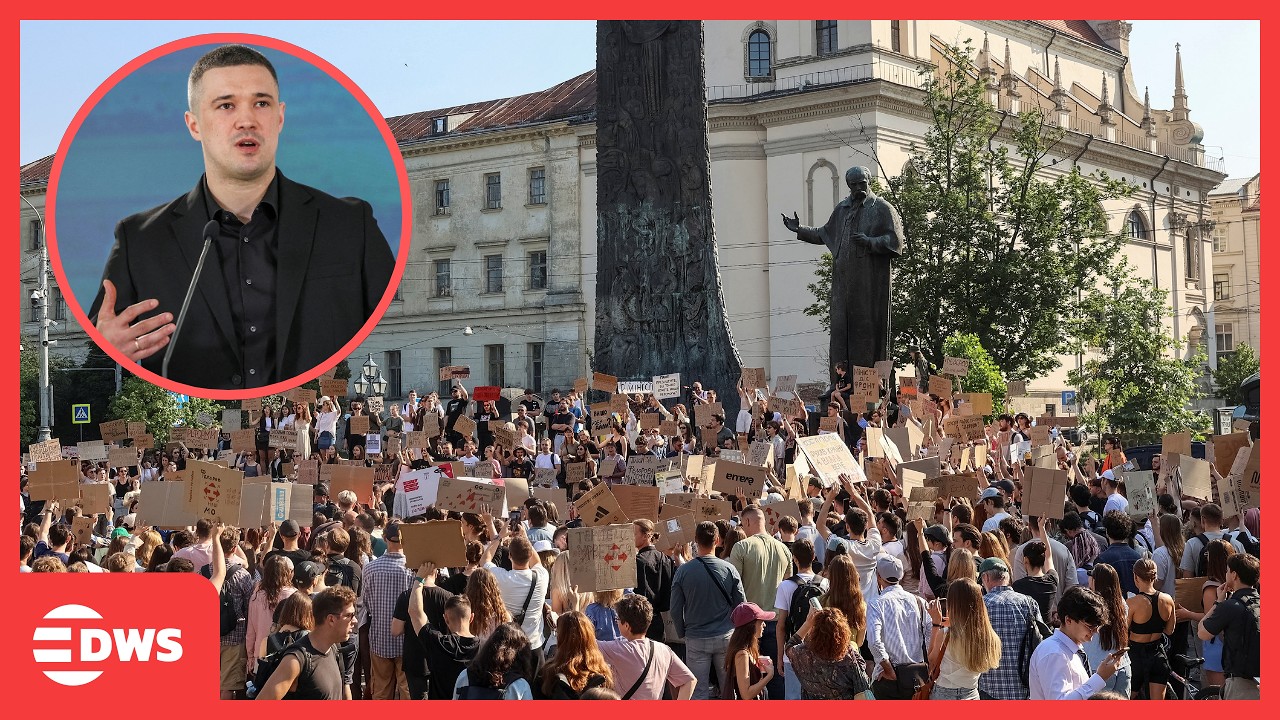 Protest Erupts In Kyiv Over Zelenskyy's Decision To Replace Fedorov | DWS News | AC1F