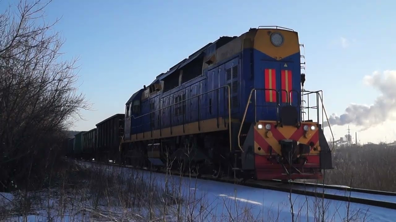 ТЭМ14-0191 грузовой, с приветливой бригадой.