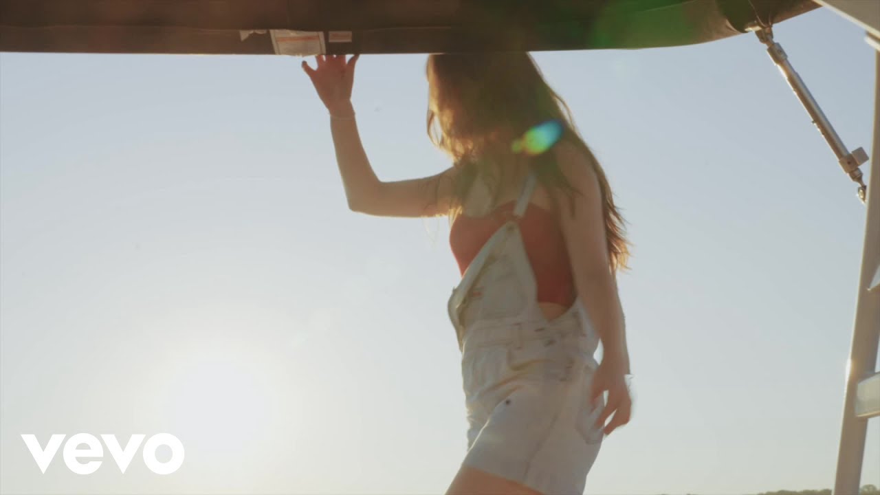 Regan Rousseau - Better Summers (Official Visualizer)