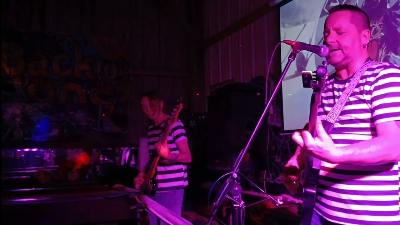 Les Chaotiques - Live at the Vargulfs Wolf Pack 61 clubhouse 