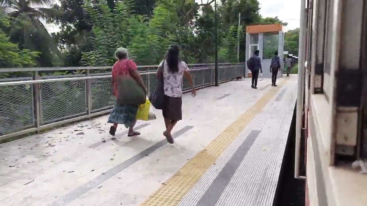 Panagoda to Colombo fort (Kelani valley line train travelling) - full video