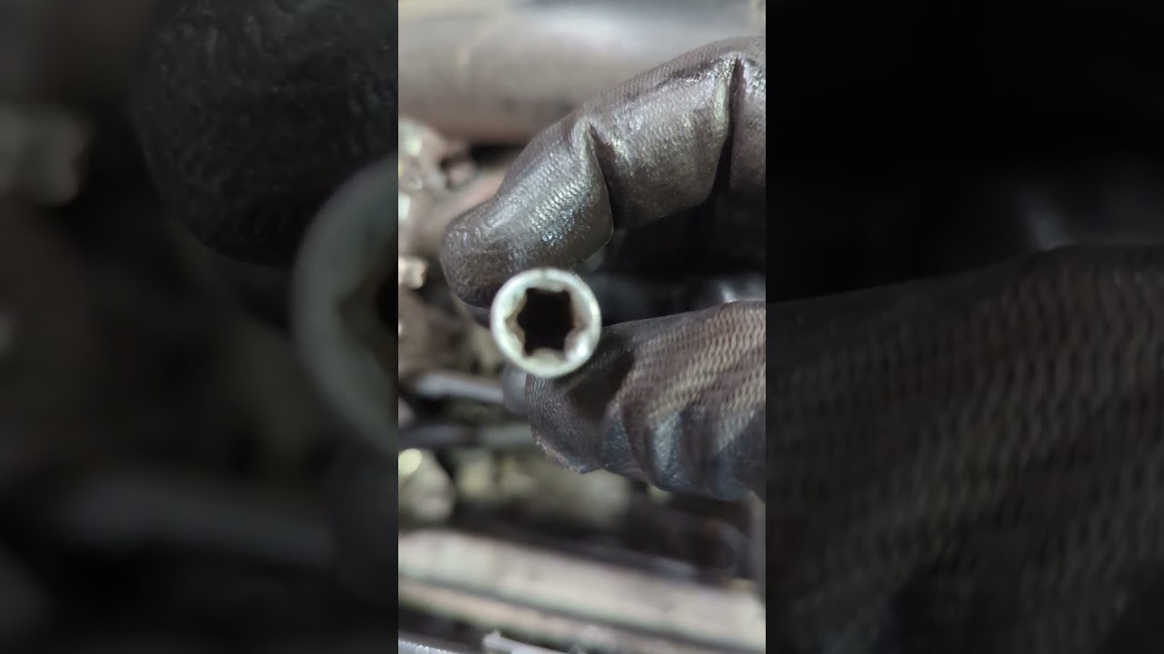 2017 MERCEDES C300 ALTERNATOR REPLACEMENT