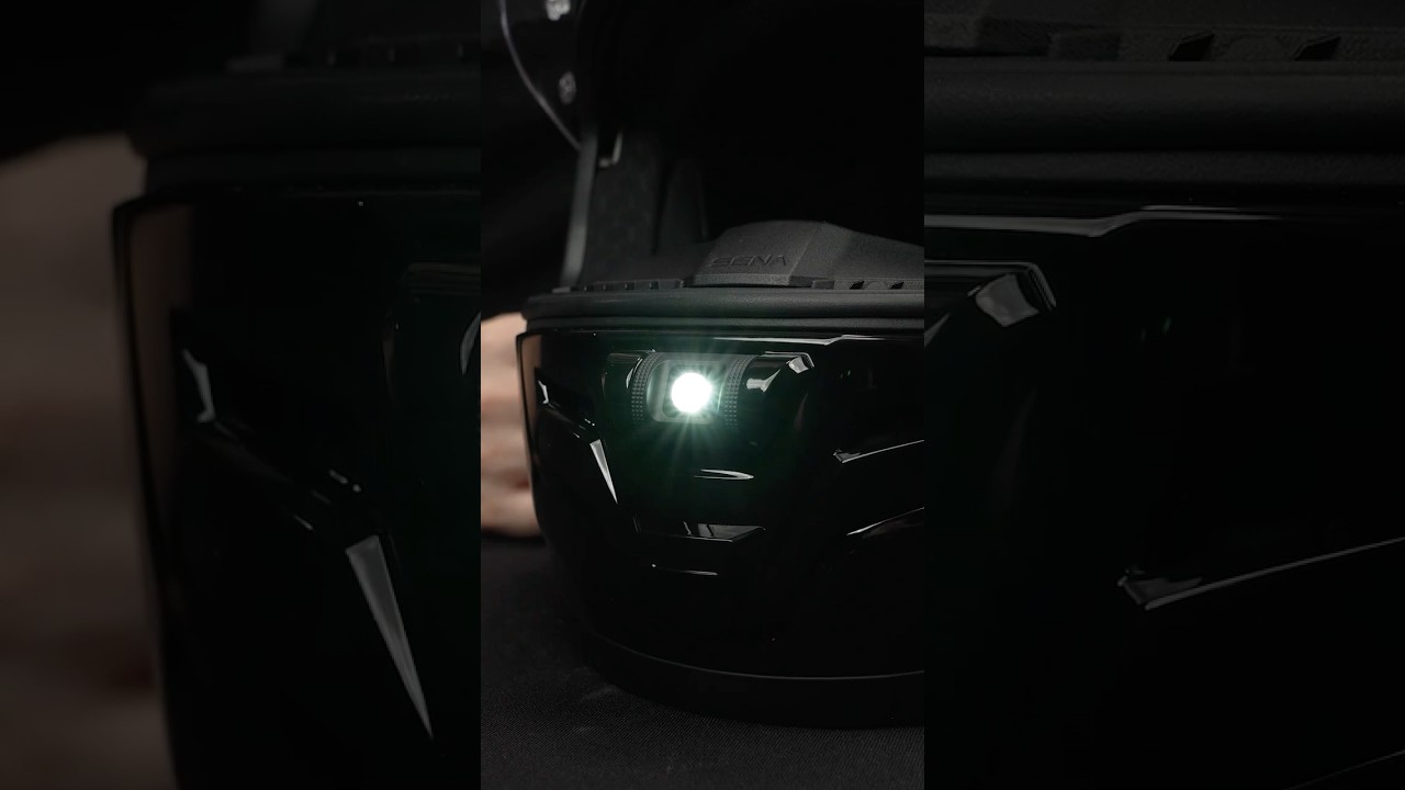 The World's Most Advanced Motorcycle Helmets | SENA PHANTOM