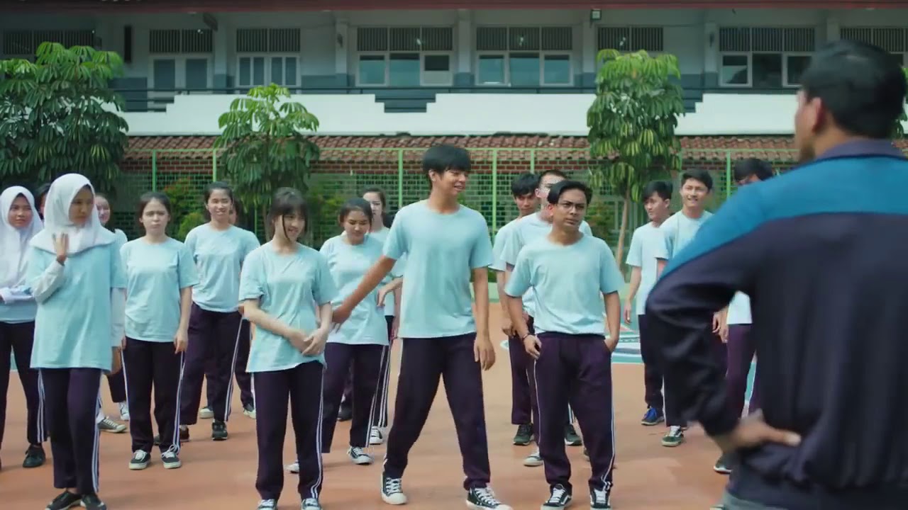 DUA GARIS BIRU - Official Trailer 2019