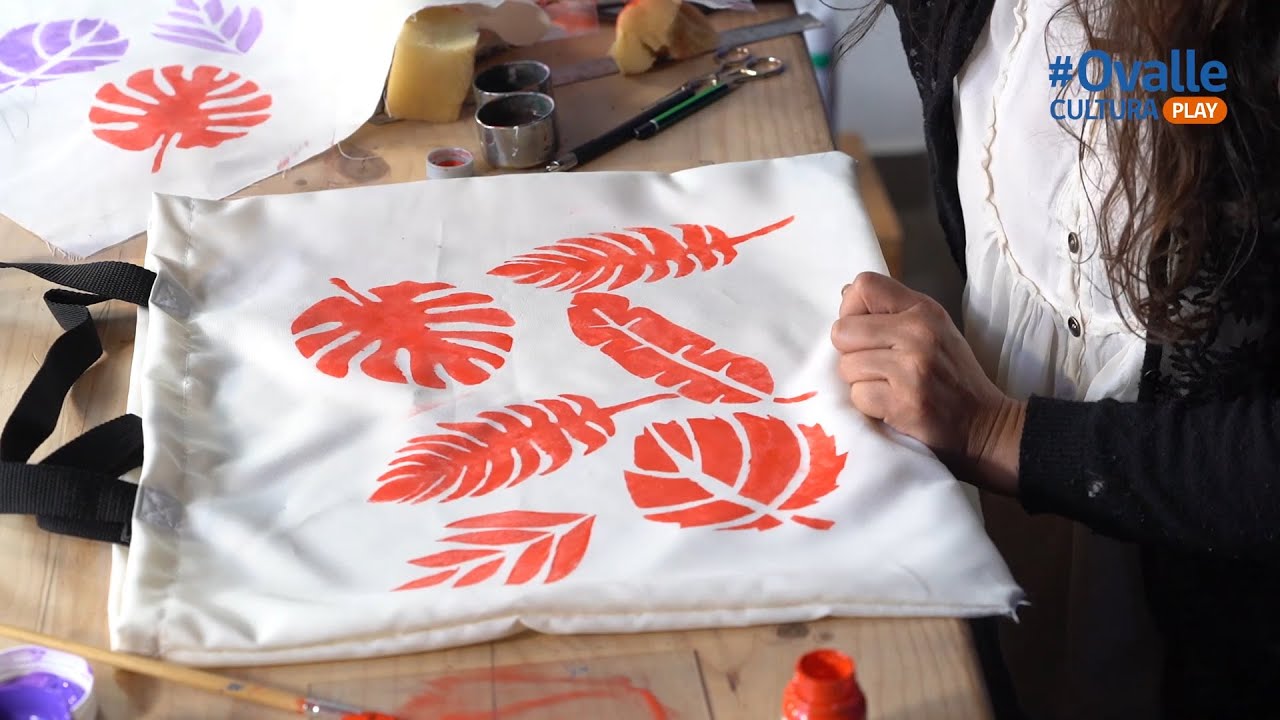 Taller de estampado de bolsas ecológicas