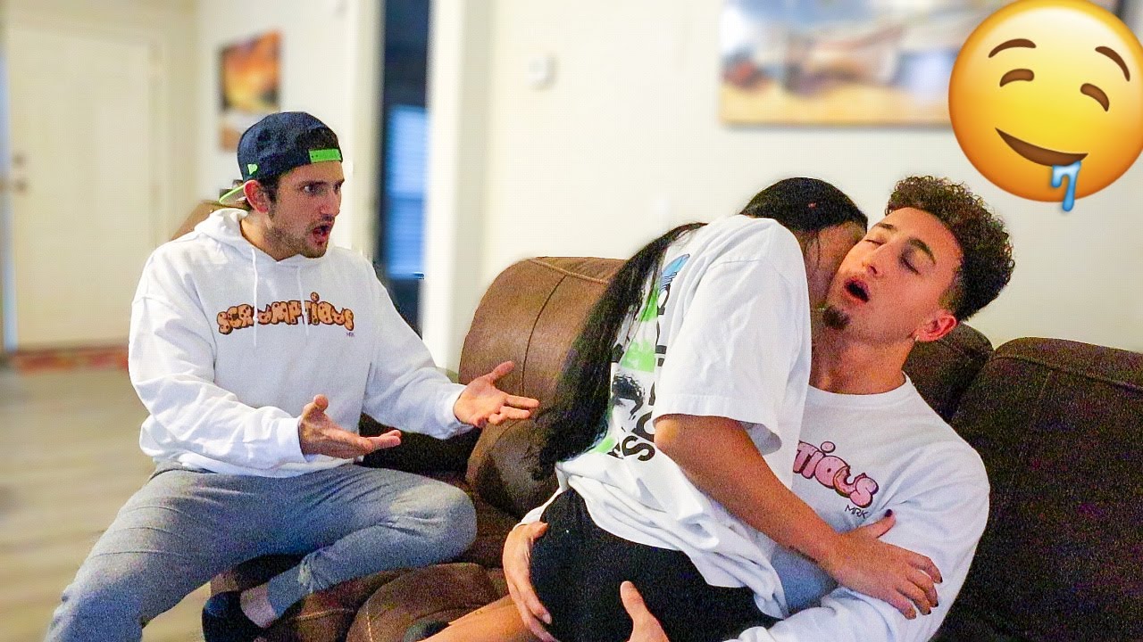 BEING PDA TO SEE HOW MY BROTHER REACTS.. *AWKWARD*