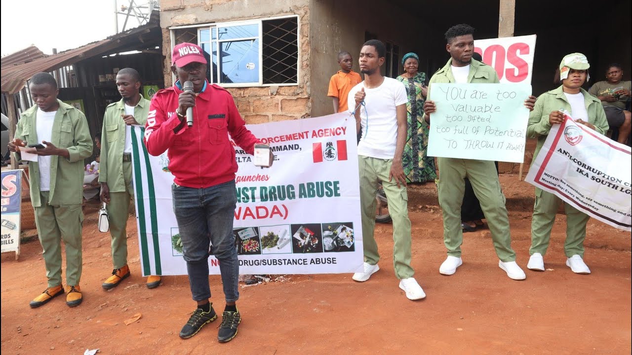 NDLEA и клуб NYSC Ika South по борьбе с наркотиками проводят плановую кампанию по борьбе с нарком...