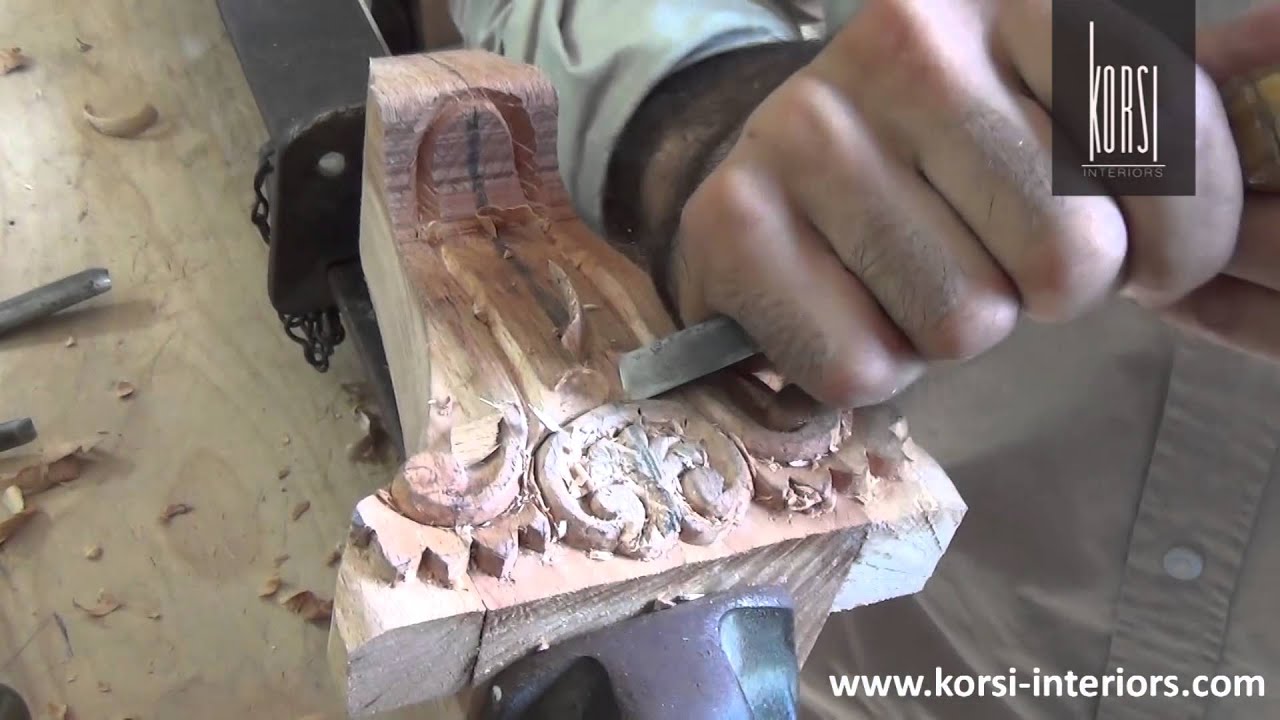 Sculpture sur bois - Carving on Wood