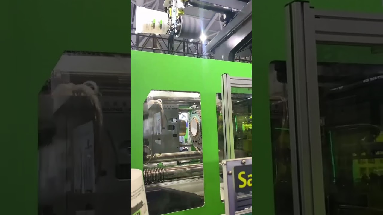 🔍✨ Unlock the Secrets of Plastic Bucket Injection Molding with Zetar Mold! ✨🔍
