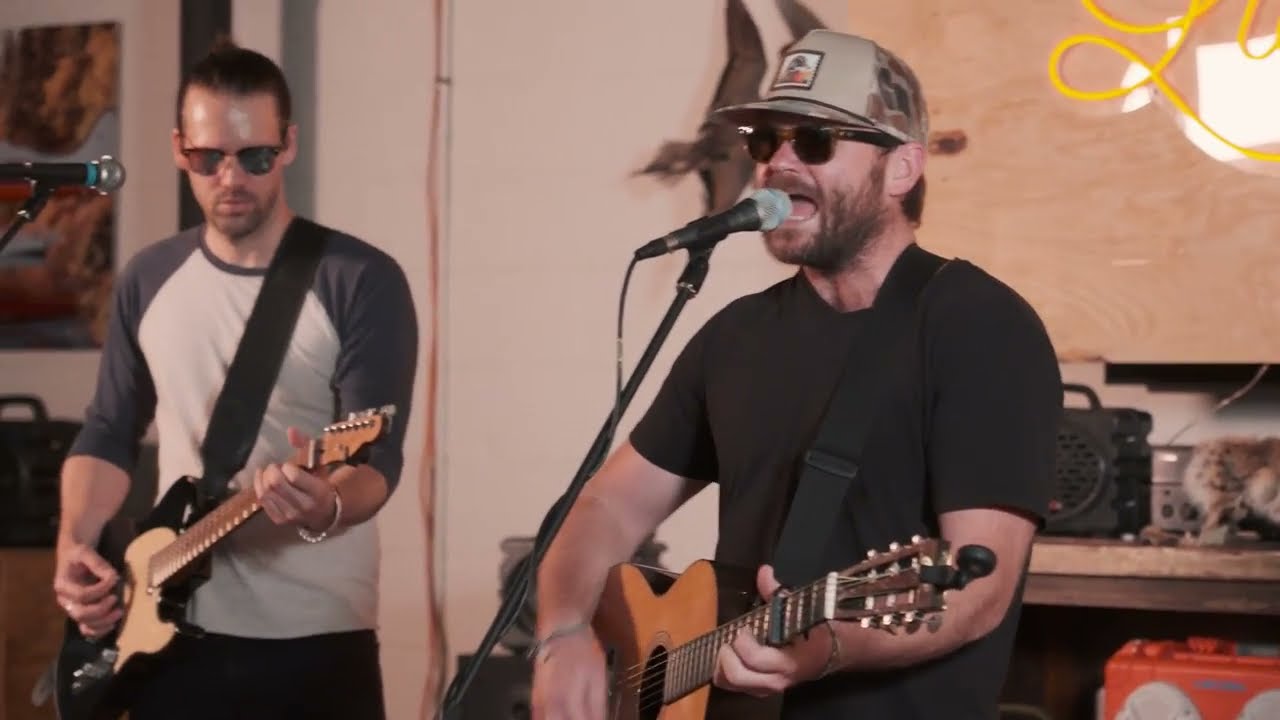 Box Sessions | John Baumann