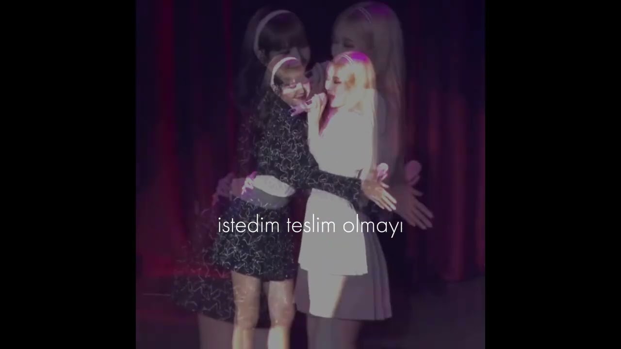 Nasi olmusss#kesfeteyyiz#blackpink#roselisa#kpop#ytdayibenionecikarnolur#roselisa#keşfetbeniöneçıkar