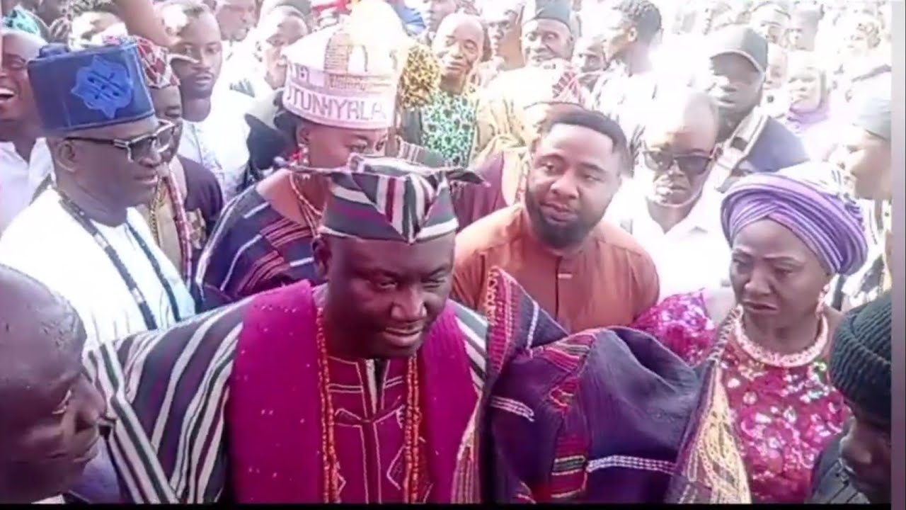 K1 DE ULTIMATE SERENADES ALAAFIN OF OYO, OLORO OF ORO AT INSTALLATION OF OTUN IYALAJE CHIEFTAINCY