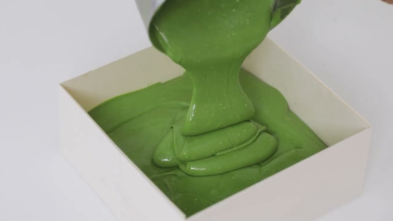 Matcha Premier Fudge Cheesecake มัทฉะชีสเค้กในกล่องไม้ สไตล์ญี่ปุ่นสุดพรีเมียม