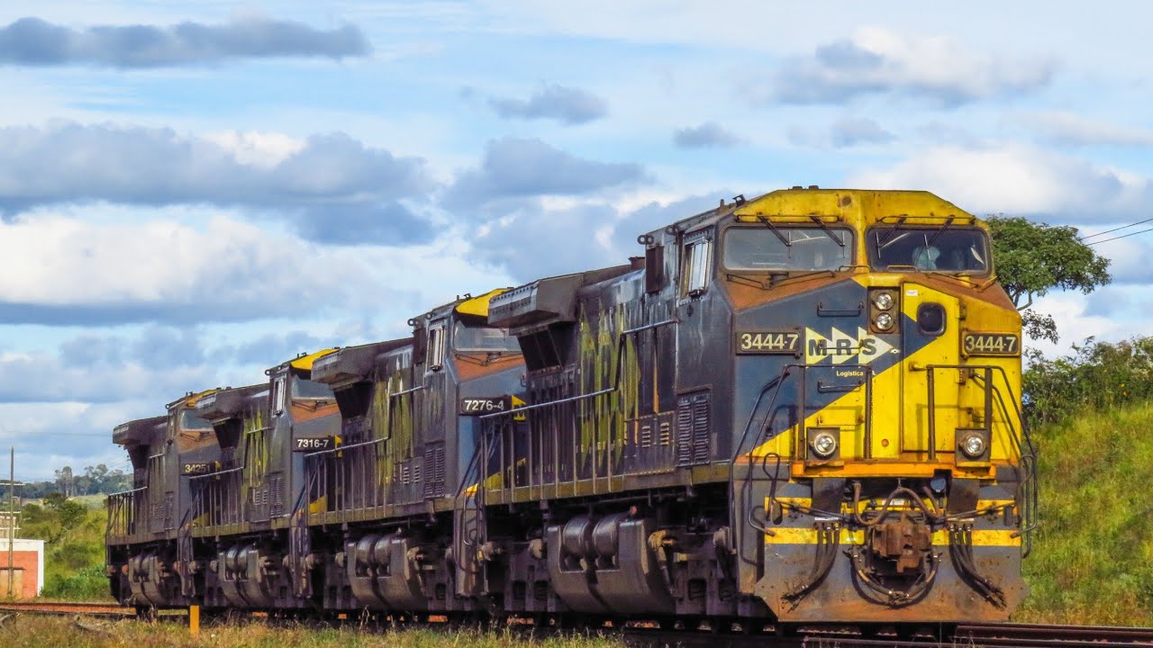 MEGA CRUZAMENTO DE 3 TRENS na Ferrovia do Aço no pátio P2-1