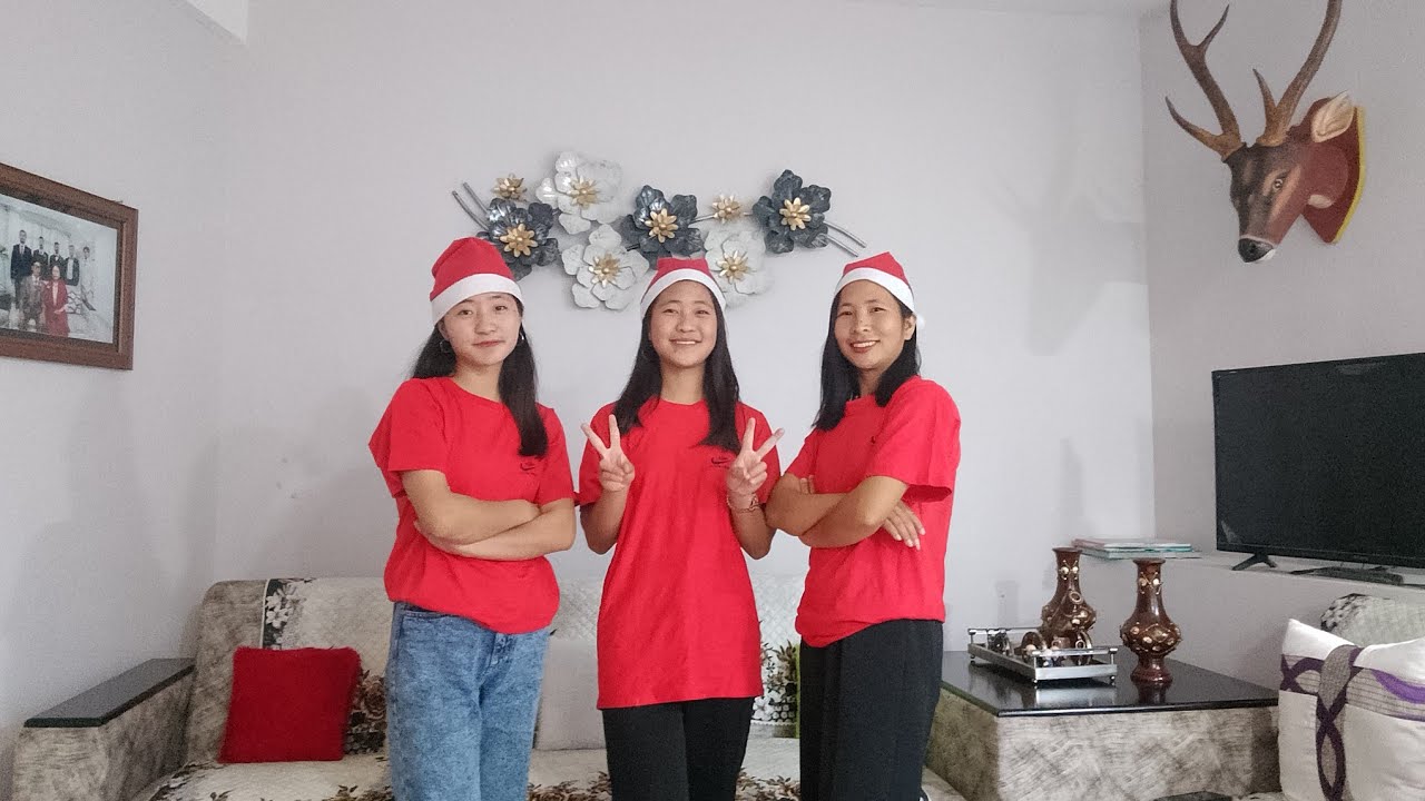 Hao nasak chela yeian louada/He is coming as a newborn child(Three sisters)