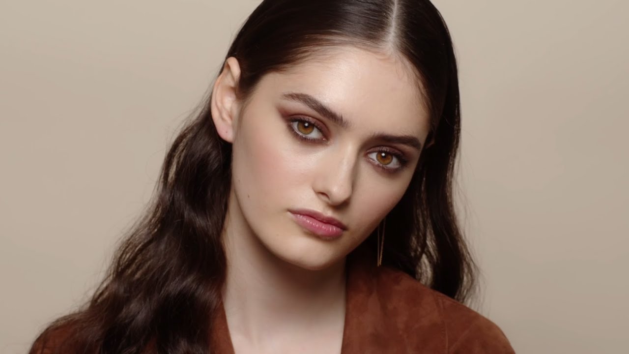 LOOK MAQUILLAGE N°1 – Nouveautés Yeux : Le Smoky Brun | Yves Rocher