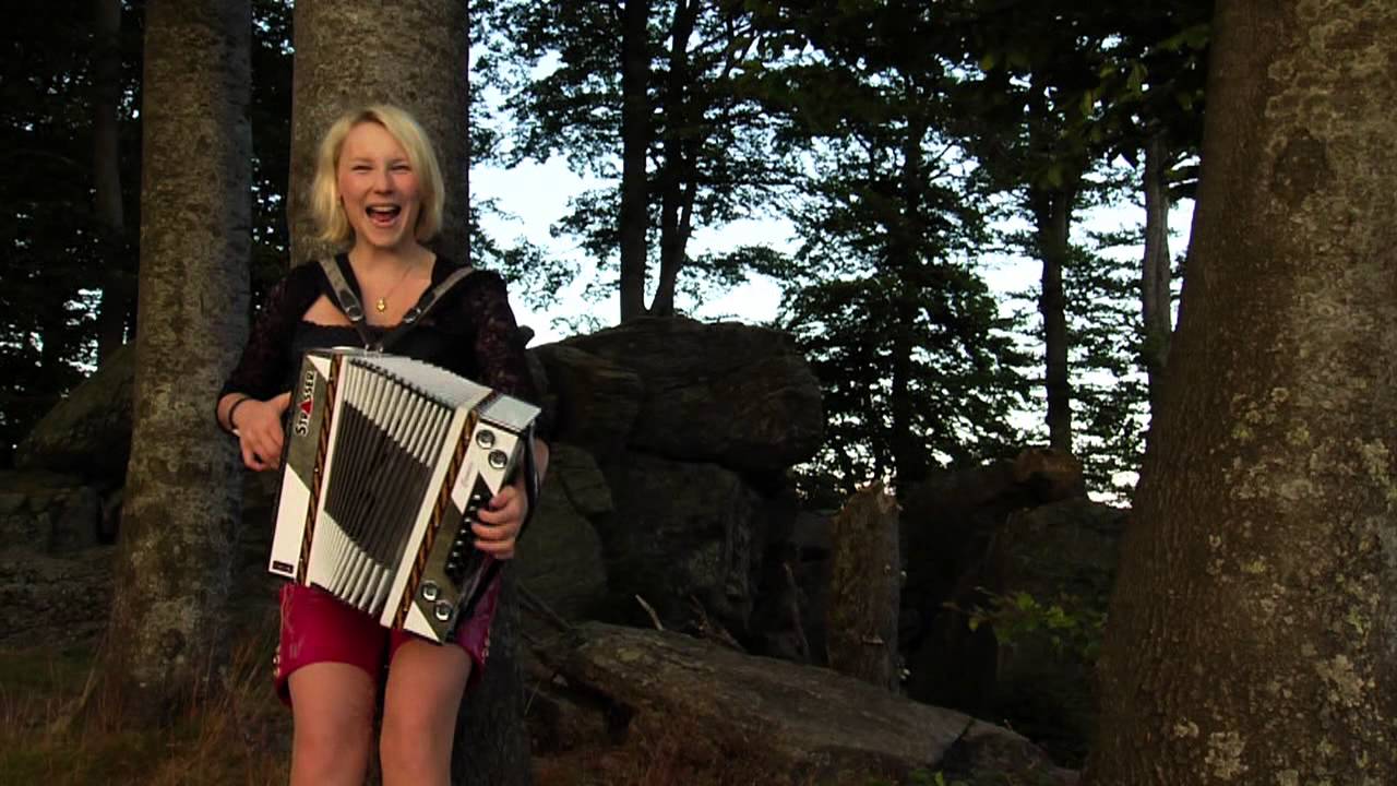 Corinna Zollner   Jodlerrock