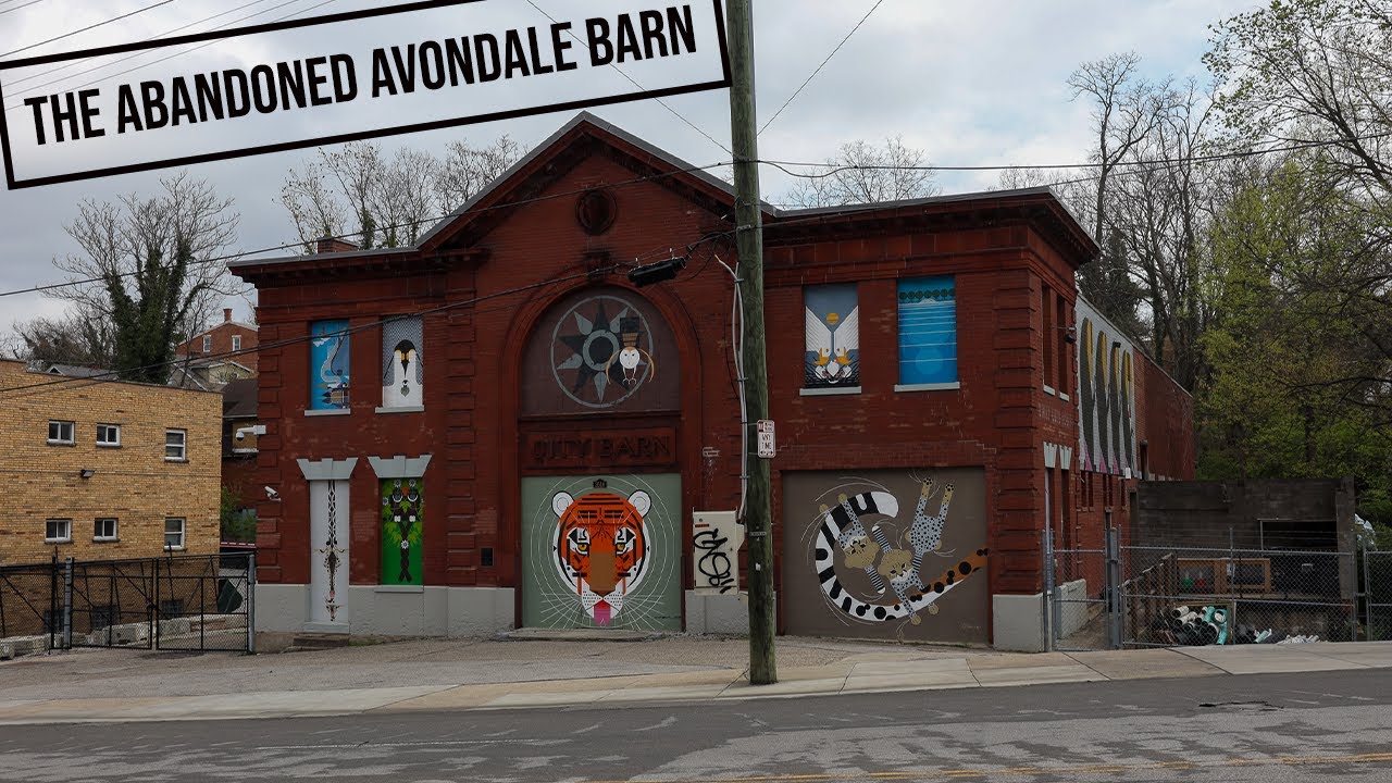 The Abandoned Avondale Barn (Cincinnati, Ohio)