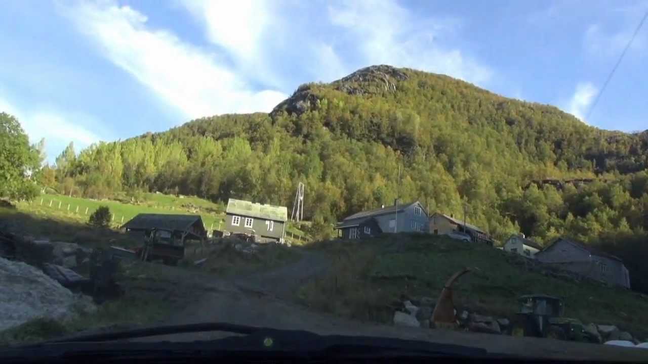 Gardar i Eksingedalen ,  frå Eikemo til Yksendal