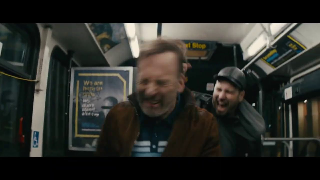 An&ocirc;nimo - Trailer Oficial (Universal Pictures) HD