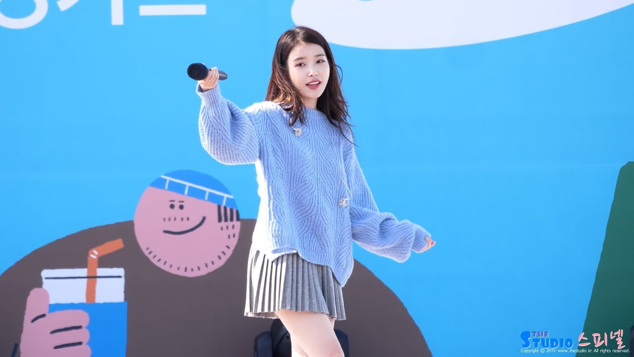 180930 아이유 IU 너의 의미 Meaning of you 4K 60P 직캠 @ 홀가분 마켓 by Spinel