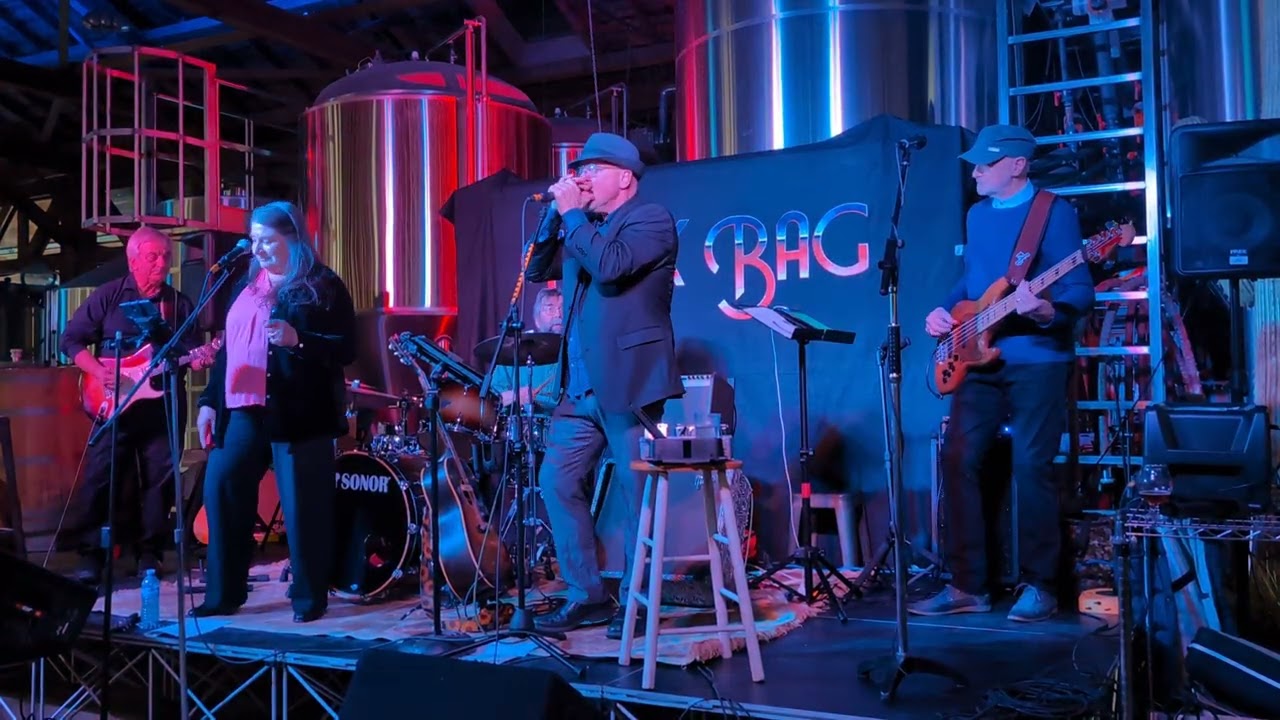 Trickbag: Mama Louchie @ Shawn and Ed Brewing Company in Hamilton 