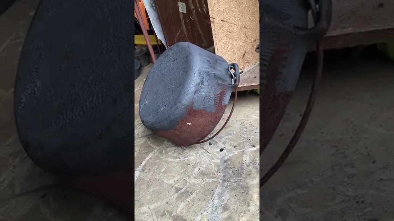 Laser cleaning of a cast iron pan.